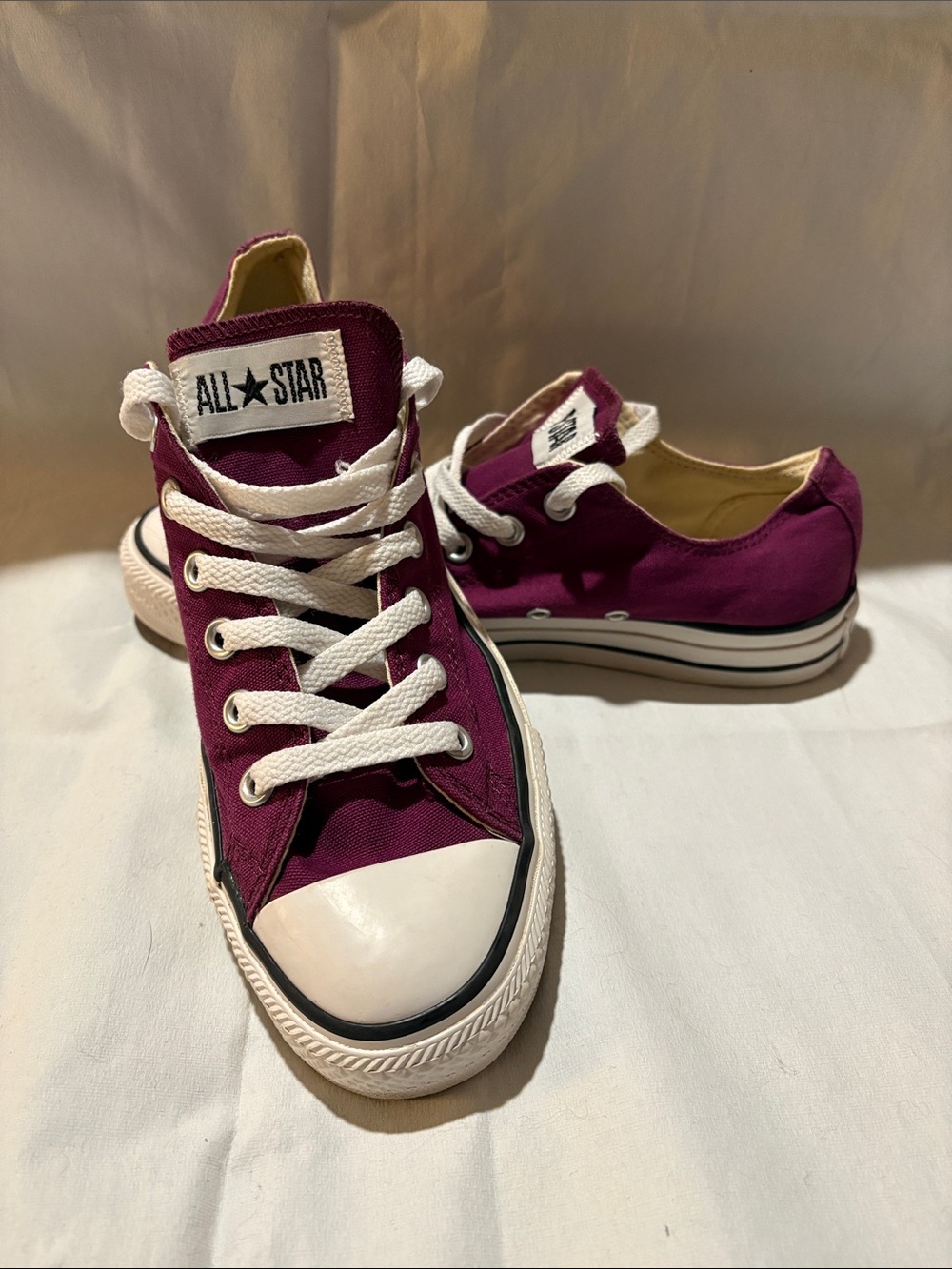 Converse Chuck Taylor All Star Low Top Sneakers Plum, US Size 9.5